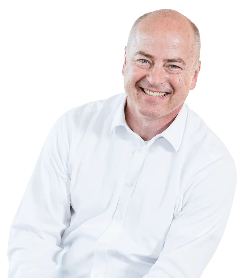 Porträt von Andreas Kricsfalussy in weißem Hemd